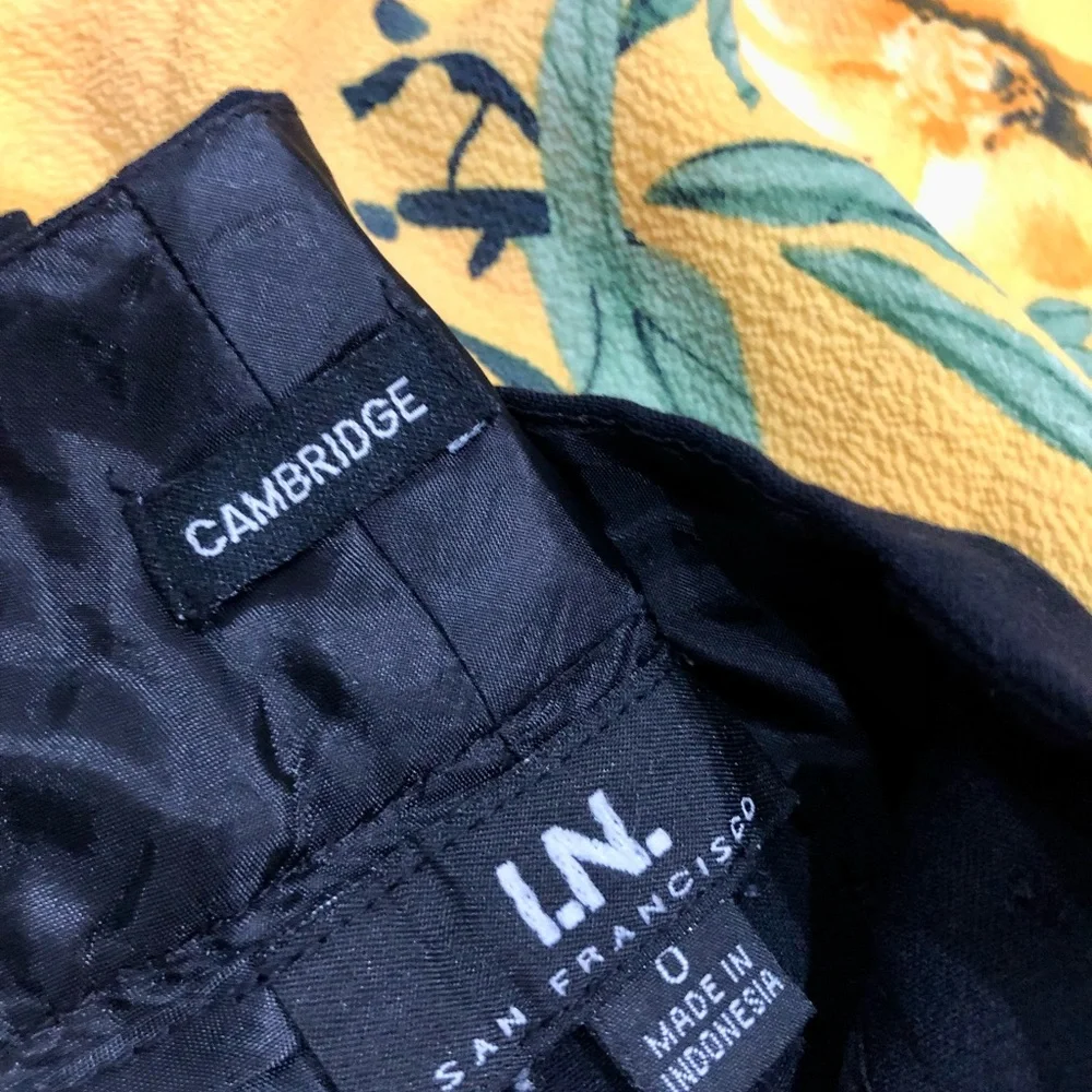 Outfit - Picture 2 of 3